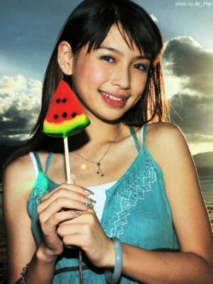 Angelababy tung ảnh mặt bầu bĩnh năm 14 tuổi ảnh 2