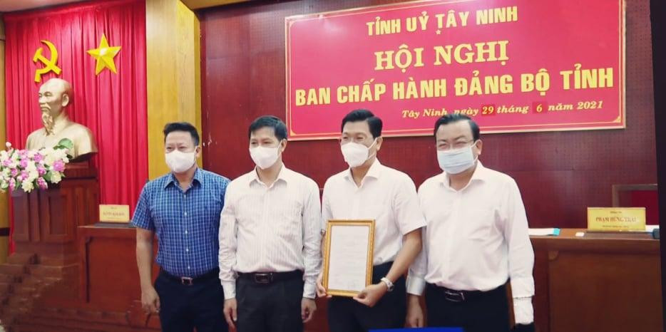 Lãnh đạo Tỉnh ủy Tây Ninh hiện nay (trái sang): Phó Bí thư Nguyễn Thanh Ngọc, Bí thư Nguyễn Thành Tâm, Phó Bí thư Nguyễn Mạnh Hùng và Phó Bí thư Phạm Hùng Thái. Lãnh đạo Tỉnh ủy Tây Ninh hiện nay (trái sang): Phó Bí thư Nguyễn Thanh Ngọc, Bí thư Nguyễn Thành Tâm, Phó Bí thư Nguyễn Mạnh Hùng và Phó Bí thư Phạm Hùng Thái.