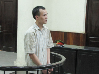 Nguyễn Bá Quỳnh trước vành móng ngựa