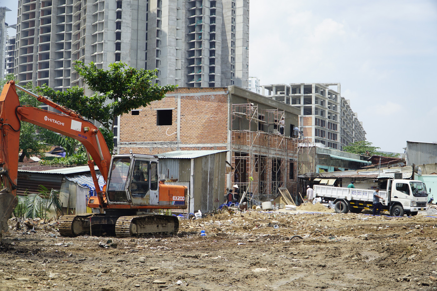 Trong đó, chi phí bồi thường giải phóng mặt bằng và di dời hạ tầng kỹ thuật là 290 tỷ đồng. Công trình được đầu tư bằng nguồn ngân sách của TPHCM.