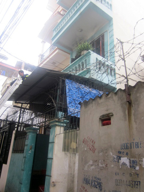 Ngôi nhà nhanh chóng được lực lượng cứu hỏa chữa cháy kịp thời