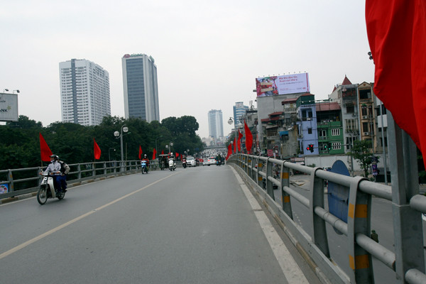 Khu cầu vượt lắp ghép Nguyễn Lương Bằng - Tây Sơn