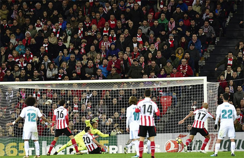 Thủ quân Ramos dính thẻ đỏ, Real bị Bilbao cầm chân ảnh 1