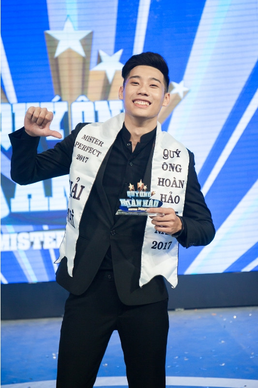 Á quân Lê Đăng Khánh Thuận Nguyễn giành Quán quân Quý ông hoàn hảo 2017 ảnh 2