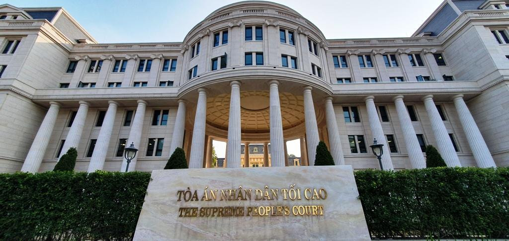 Tổng biên chế của các Tòa án nhân dân giai đoạn 2022 - 2026 là 15.237 biên chế Tổng biên chế của các Tòa án nhân dân giai đoạn 2022 - 2026 là 15.237 biên chế