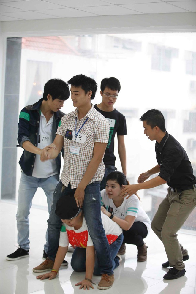 Ở vòng casting, các thí sinh phải tham gia nhiều trò chơi tập thể, để thể hiện cá tính của mình