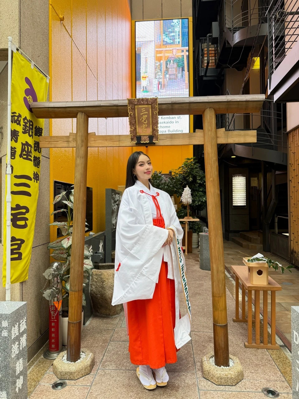 Một số hoạt động của Thanh Thủy tại Nhật Bản với tư cách Hoa hậu Quốc tế.