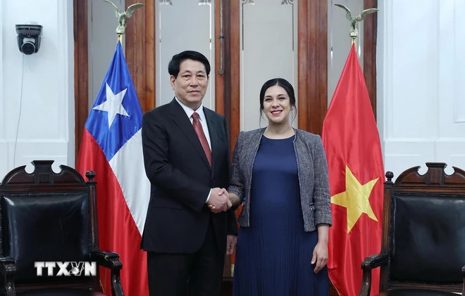 Chủ tịch nước Lương Cường hội kiến Chủ tịch Hạ viện Chile, Chủ tịch nhóm Nghị sỹ Hữu nghị Chile-Việt Nam, bà Karol Aída Cariola Oliva. (Ảnh: Lâm Khánh/TTXVN)