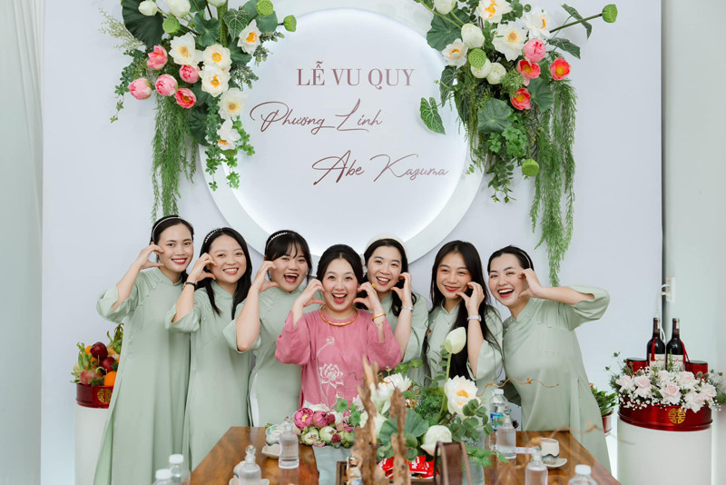 Cô dâu hạnh phúc trong lễ vu quy. Cô dâu hạnh phúc trong lễ vu quy.