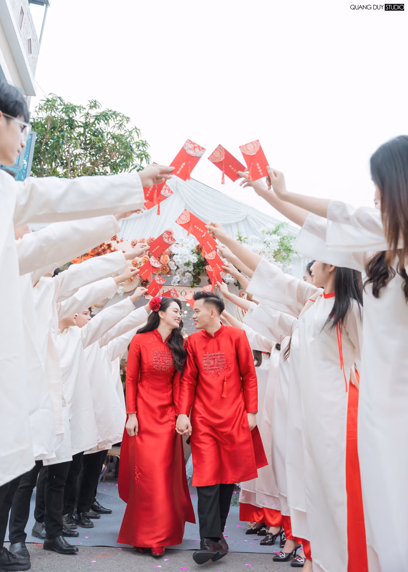 Chia sẻ với Tiền Phong, Thu Hoài xác nhận đám cưới của cô diễn ra ngày 2/12 tại quê nhà Thái Bình. Hiện, cả hai đã hoàn tất khâu chuẩn bị cho ngày trọng đại. Chia sẻ với Tiền Phong, Thu Hoài xác nhận đám cưới của cô diễn ra ngày 2/12 tại quê nhà Thái Bình. Hiện, cả hai đã hoàn tất khâu chuẩn bị cho ngày trọng đại.