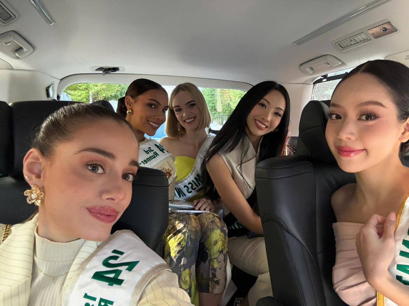 Những hoạt động đầu tiên của Thanh Thủy sau đăng quang Miss International.