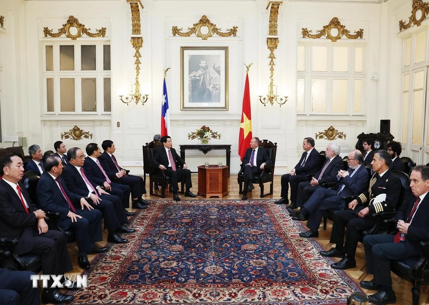 Chủ tịch nước Lương Cường hội kiến Chủ tịch Thượng viện Chile José García Ruminot. (Ảnh: Lâm Khánh/TTXVN)