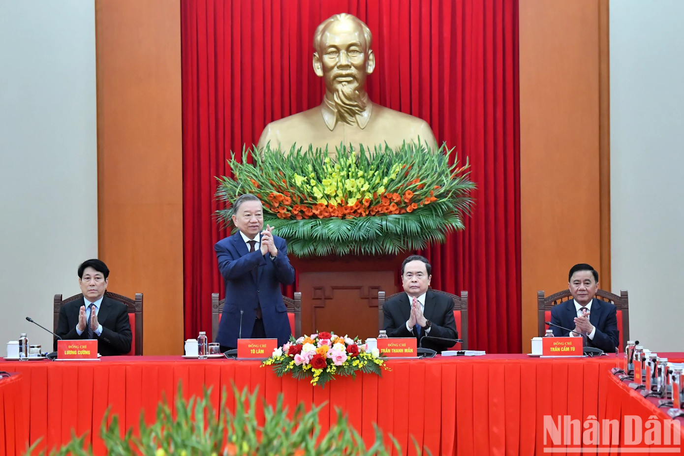 Tổng Bí thư Tô Lâm và các đồng chí lãnh đạo Đảng, Nhà nước chủ trì hội nghị.