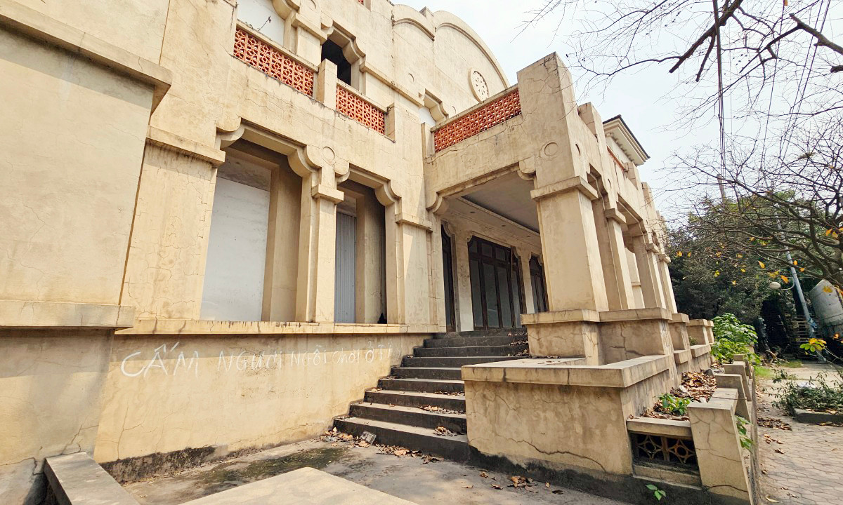 Nhiều hạng mục xuống cấp nghiêm trọng.