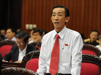 ĐB Trần Hoàng Ngân