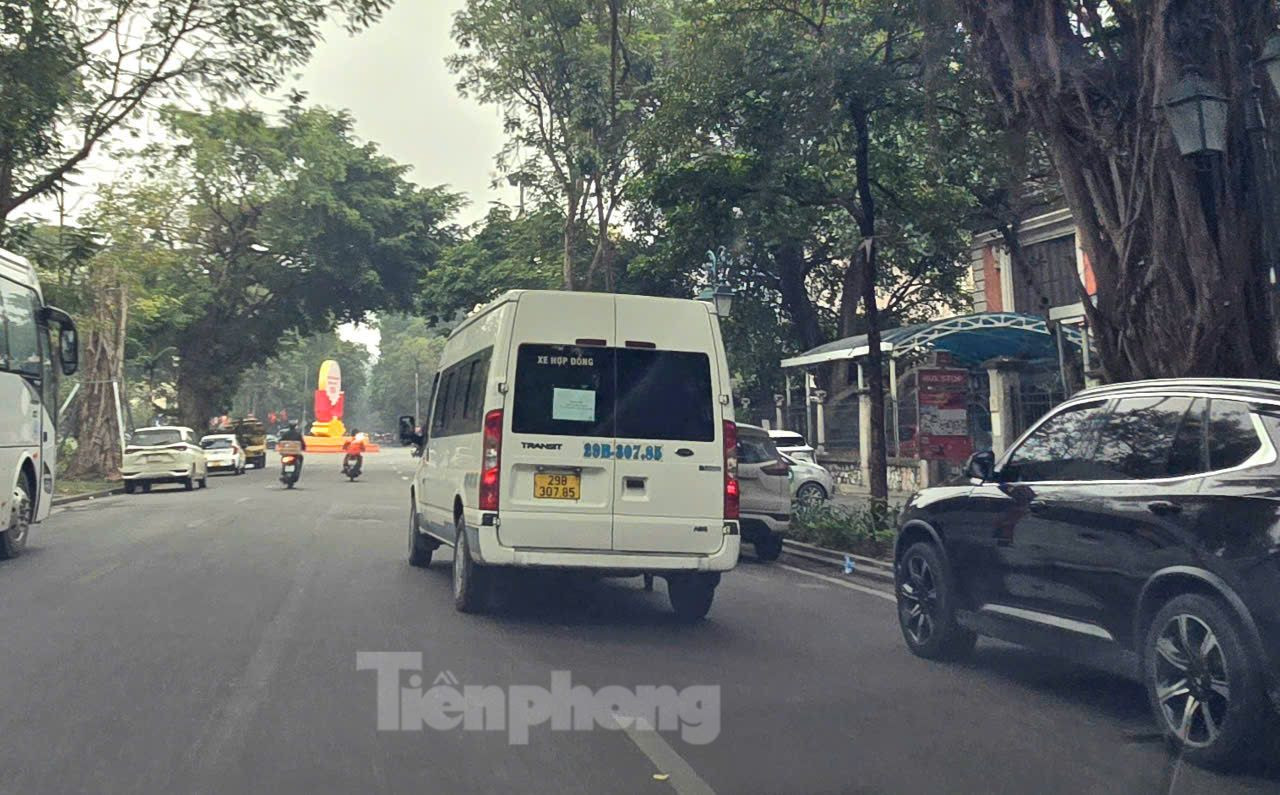 Sở Giao thông Vận tải Hà Nội cho rằng việc hạn chế hoạt động đối với xe trên 16 chỗ ở phố cổ và khu vực hồ Hoàn Kiếm sẽ góp phần giảm ùn tắc giao thông, giảm lượng phát thải, bảo vệ sức khỏe cộng đồng.