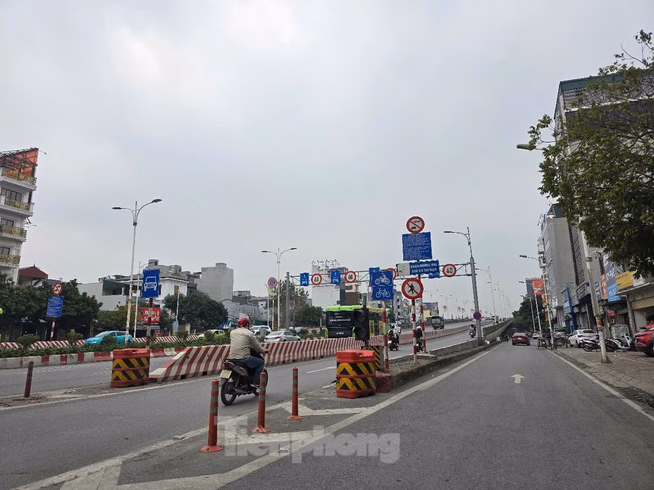 Phương án thứ 2, đối với các gối đã được bôi mỡ, cần kiểm tra lớp mỡ bảo vệ tránh trường hợp lớp mỡ dính bám vào trong miếng tấm trượt làm ảnh hưởng khả năng hoạt động của tấm trượt.
