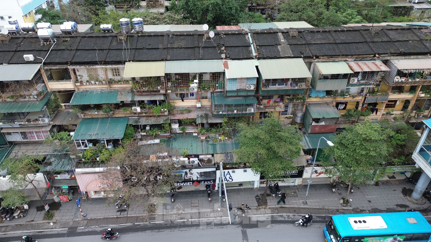 Được biết, khu tập thể Trung Tự gồm 29 tòa nhà chung cư cao 5 tầng và 119 nhà biệt thự, liền kề. Được biết, khu tập thể Trung Tự gồm 29 tòa nhà chung cư cao 5 tầng và 119 nhà biệt thự, liền kề.