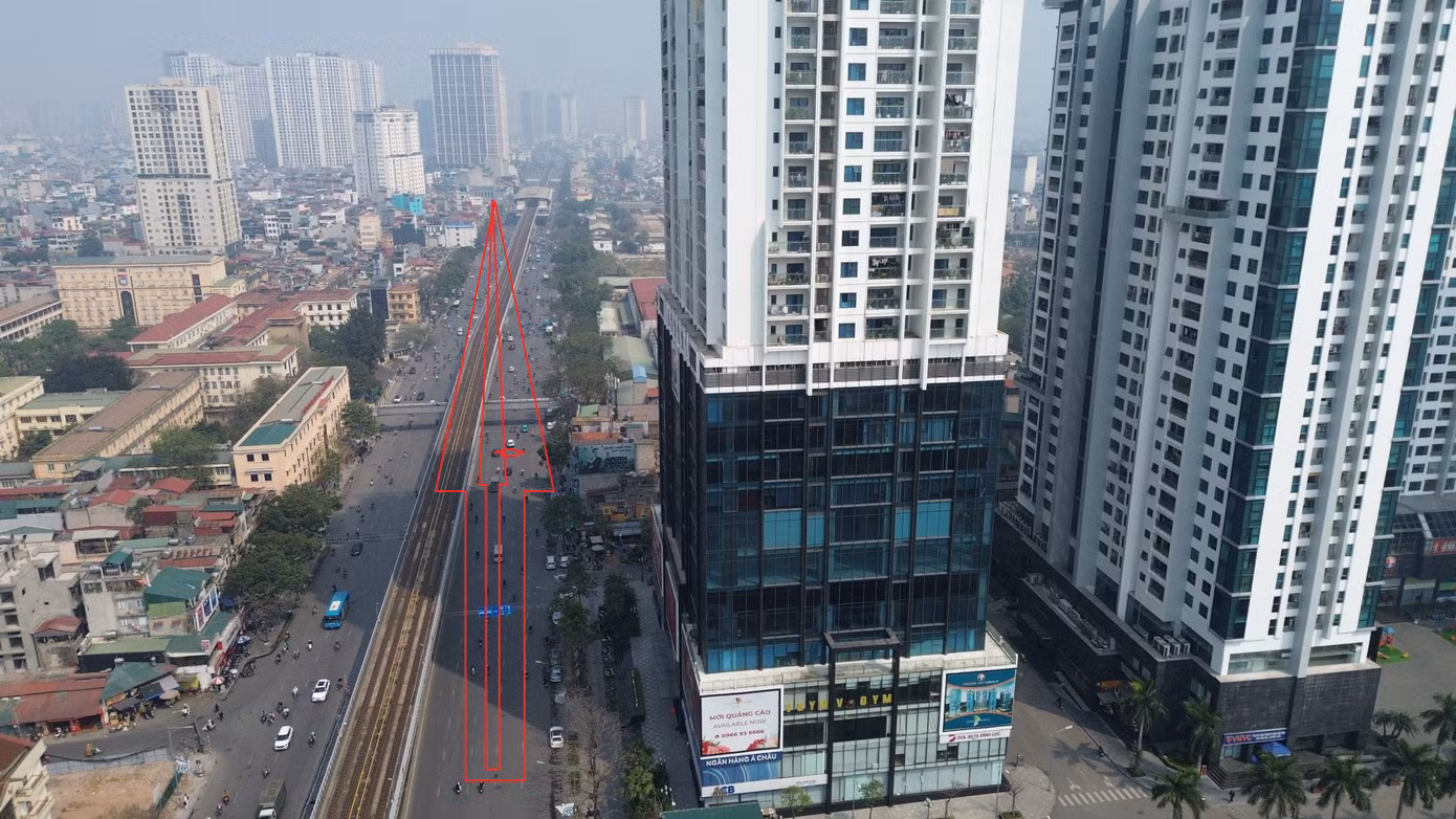 Dự án Golden Land nằm trên đường Nguyễn Trãi. Dự án Golden Land nằm trên đường Nguyễn Trãi.