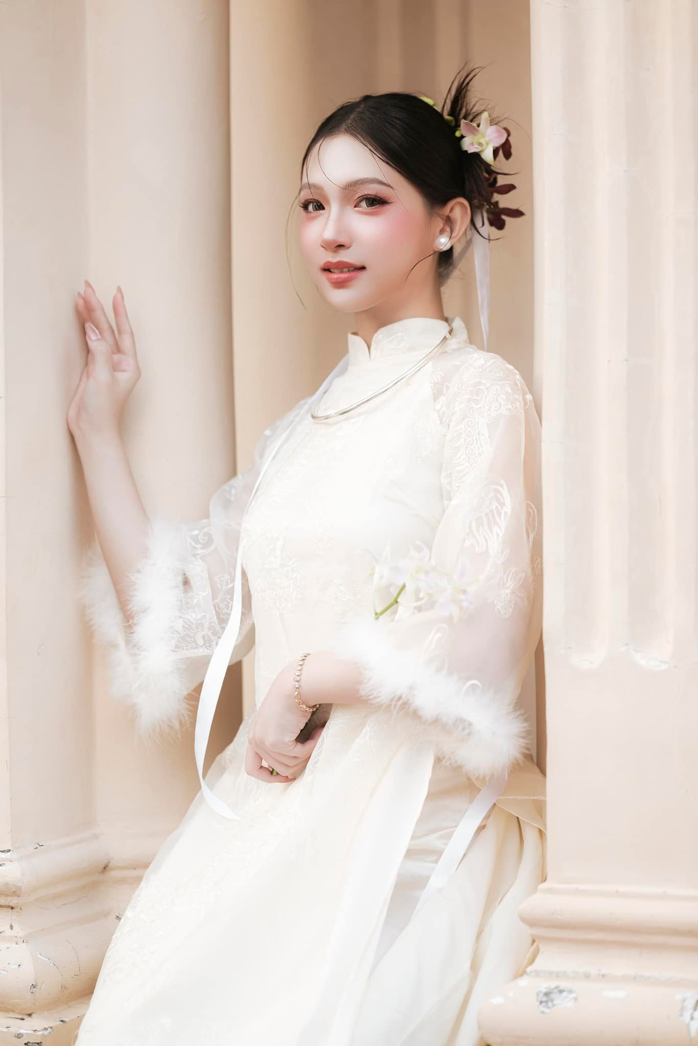 Chia sẻ với Tiền Phong, Vũ Yến cho biết cô tham gia Hoa hậu Việt Nam 2024 để thử thách bản thân, bước ra khỏi vùng an toàn và chia sẻ câu chuyện của một sinh viên trẻ. “Cuộc thi là cột mốc ý nghĩa giúp tôi học hỏi, hoàn thiện bản thân và lan tỏa hình ảnh người phụ nữ Việt Nam tự tin, bản lĩnh và nhân ái”, cô nói.