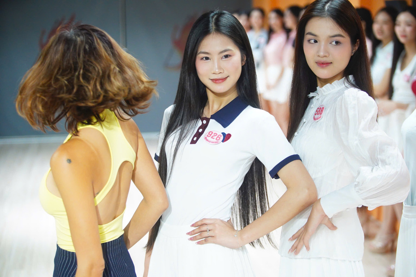 Siêu mẫu Phương Mai cho biết cô bất ngờ khi gặp lại top 41 thí sinh sau thời gian ngắn và nhìn thấy sự tiến bộ của họ. "Các thí sinh đều rất thuộc bài, nhớ kỹ những gì tôi đã dạy trước đó và áp dụng nhuần nhuyễn trên sân khấu. Tôi tin rằng với tài năng và sự tự tin, các bạn sẽ tỏa sáng trên sân khấu của đêm chung khảo", cô nói.