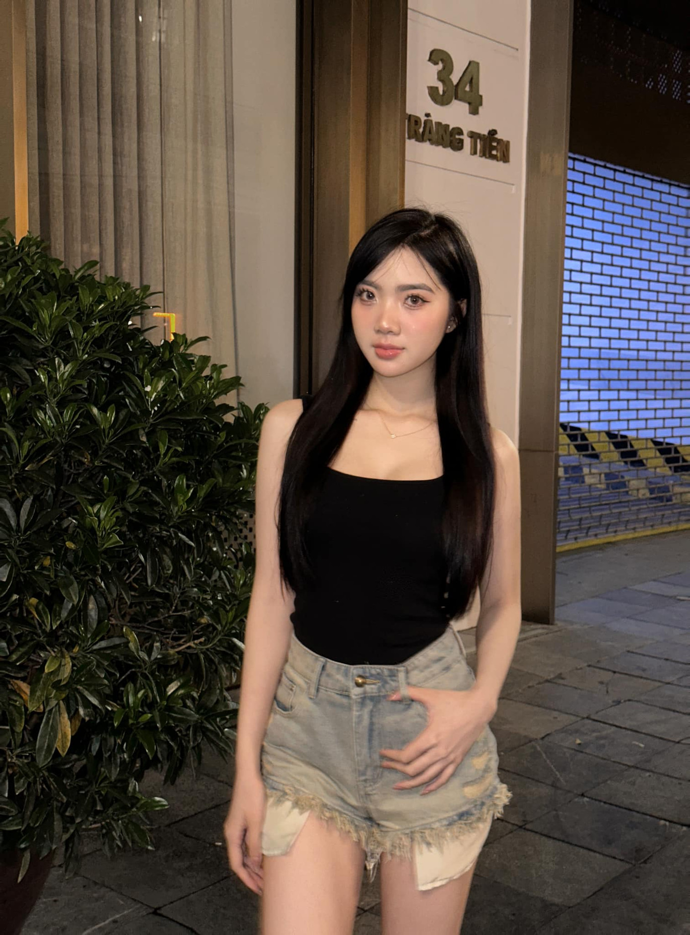 Cô gái Tuyên Quang cho biết gia đình ủng hộ việc cô tham gia cuộc thi sắc đẹp vì hiểu rằng đây không chỉ là cơ hội để cô phát triển bản thân mà còn là dịp để Hồng Hải thể hiện trách nhiệm và đóng góp cho xã hội.