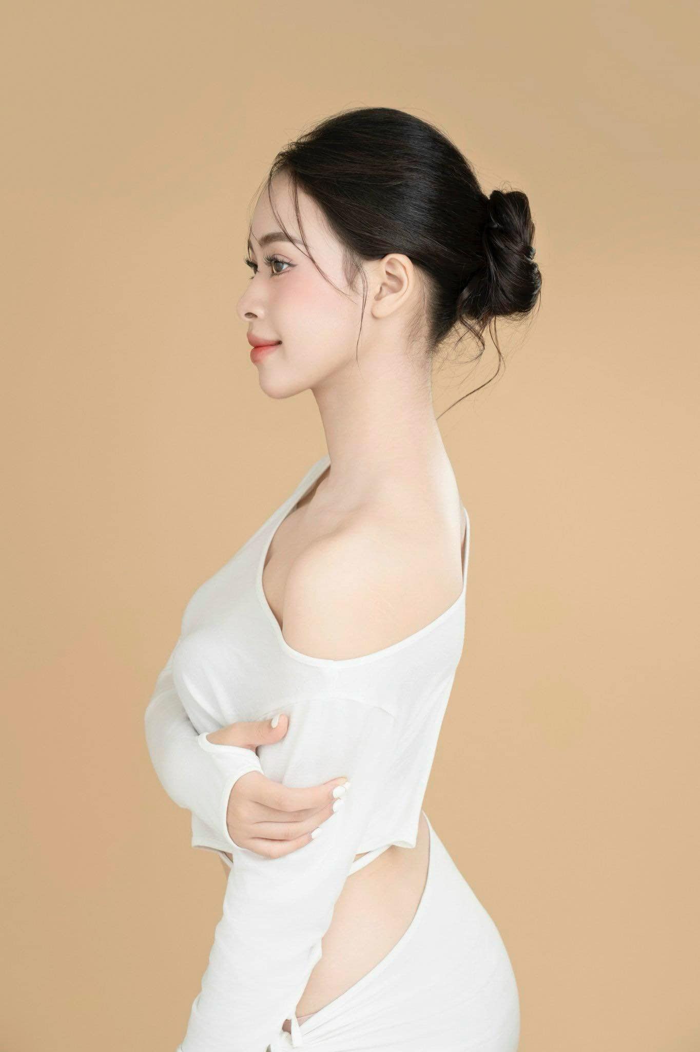 “Tôi tham gia cuộc thi không chỉ để khẳng định bản thân mà còn để lan tỏa những giá trị tốt đẹp. Hoa hậu không chỉ là danh hiệu, mà còn là sứ mệnh. Nếu có cơ hội, tôi muốn dùng tiếng nói của mình để truyền cảm hứng, tạo ra những tác động tích cực cho cộng đồng, đặc biệt là trong lĩnh vực giáo dục và bình đẳng giới”, cô nói.