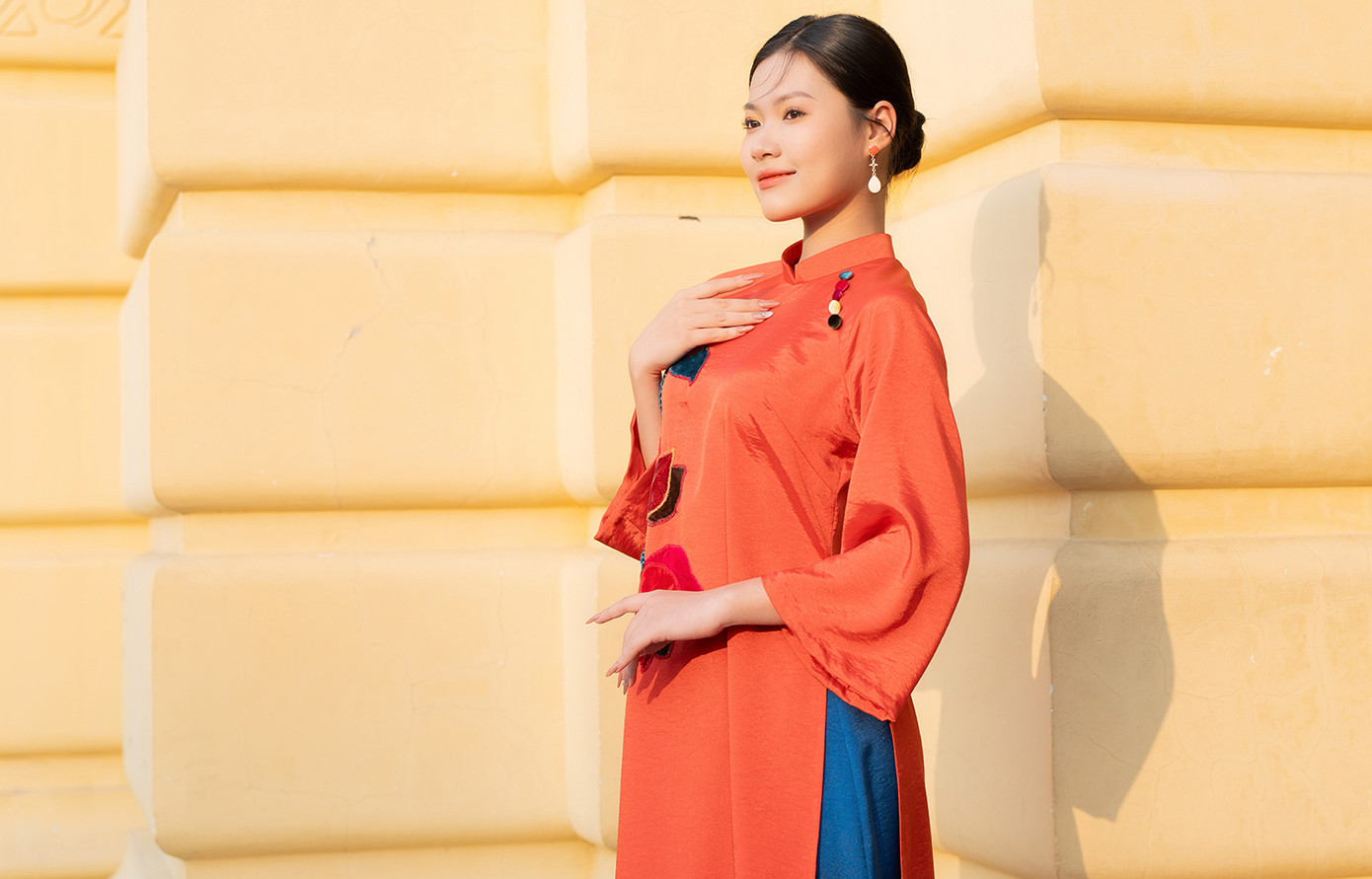 Để chuẩn bị cho vòng sơ khảo Hoa hậu Việt Nam 2024, Yến Linh đã dậy từ lúc 3h sáng để tự make-up, làm tóc và ăn lót dạ một lát bánh mì để tránh bị tụt đường huyết.