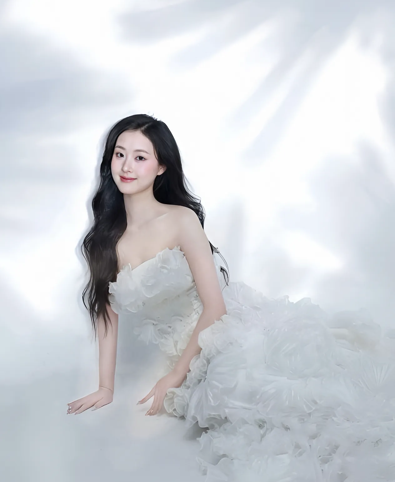 Nữ sinh Đại học Ngoại thương lựa chọn Hoa hậu Việt Nam vì đây là cuộc thi tôn vinh nét đẹp truyền thống, chưa qua phẫu thuật thẩm mỹ.