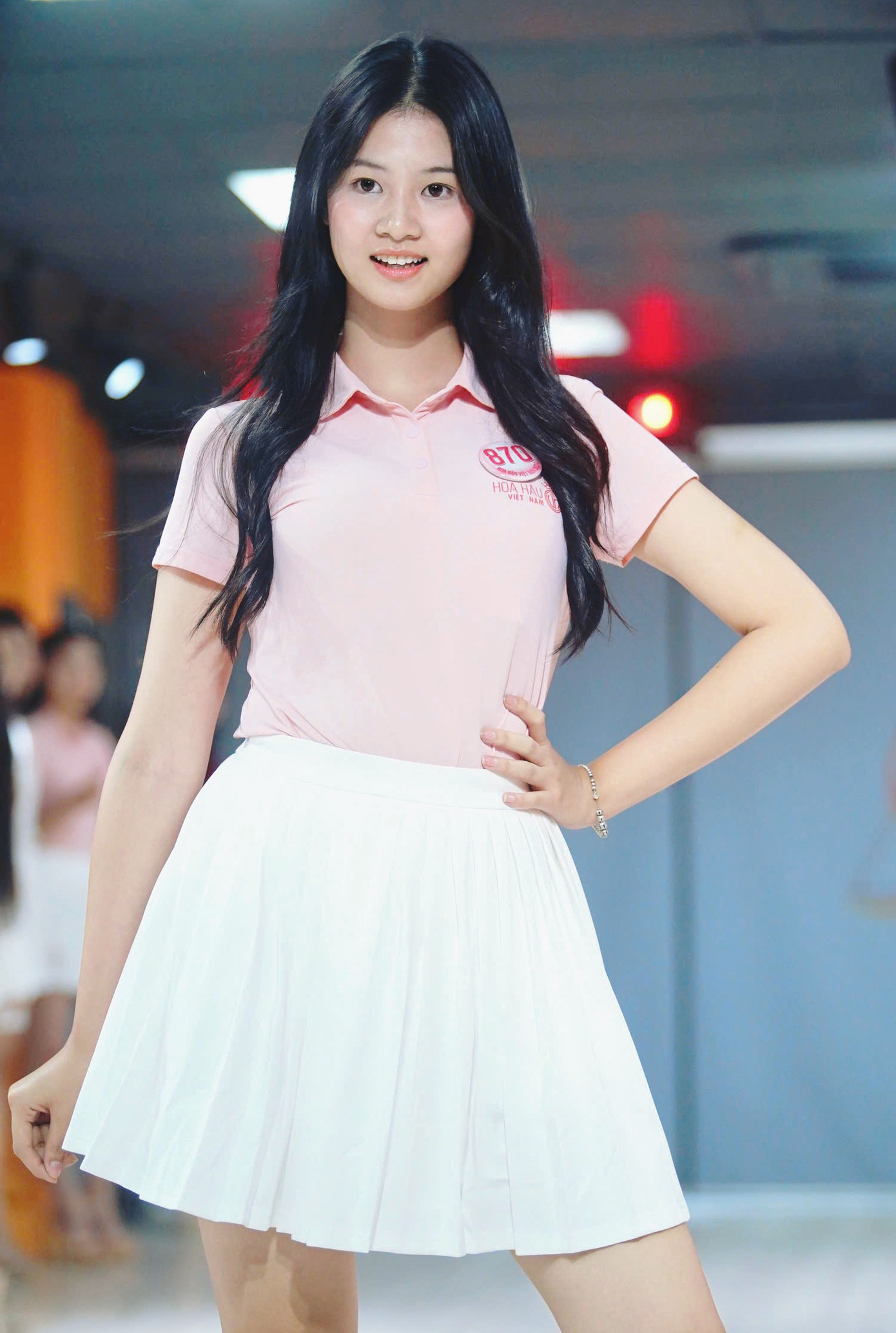 Sau quá trình tập luyện với các chuyên gia đào tạo phong thái, đi đứng, cách biểu cảm, 41 thí sinh có sự tiến bộ ấn tượng. Họ giữ vững tinh thần ham học hỏi trong các buổi tập luyện.