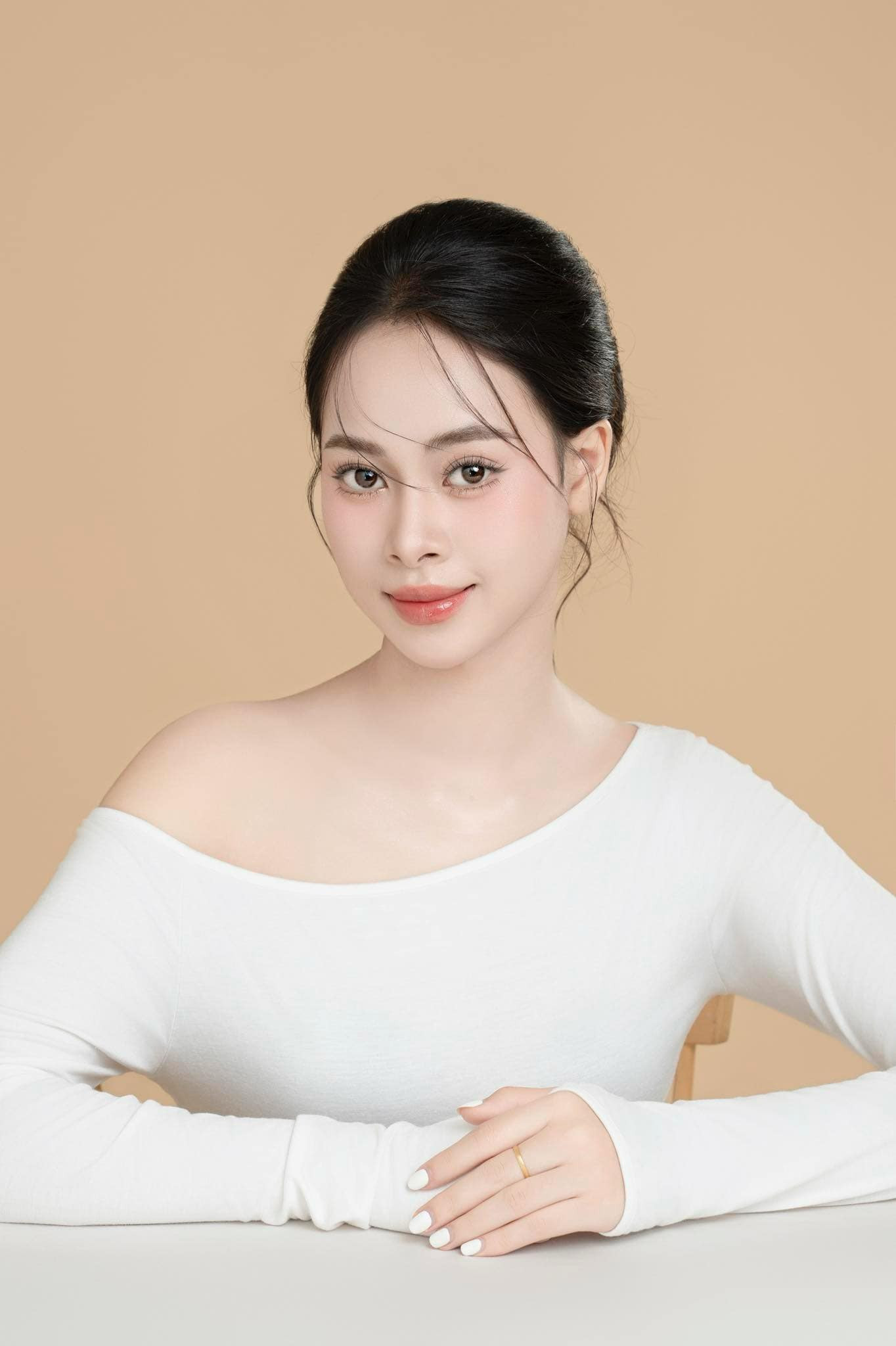 Kiều Trinh vốn là cô gái rụt rè và ngại đám đông nên đã đăng ký tham gia cuộc thi Hoa Hậu Việt Nam 2024 với mong muốn bước ra khỏi vùng an toàn.