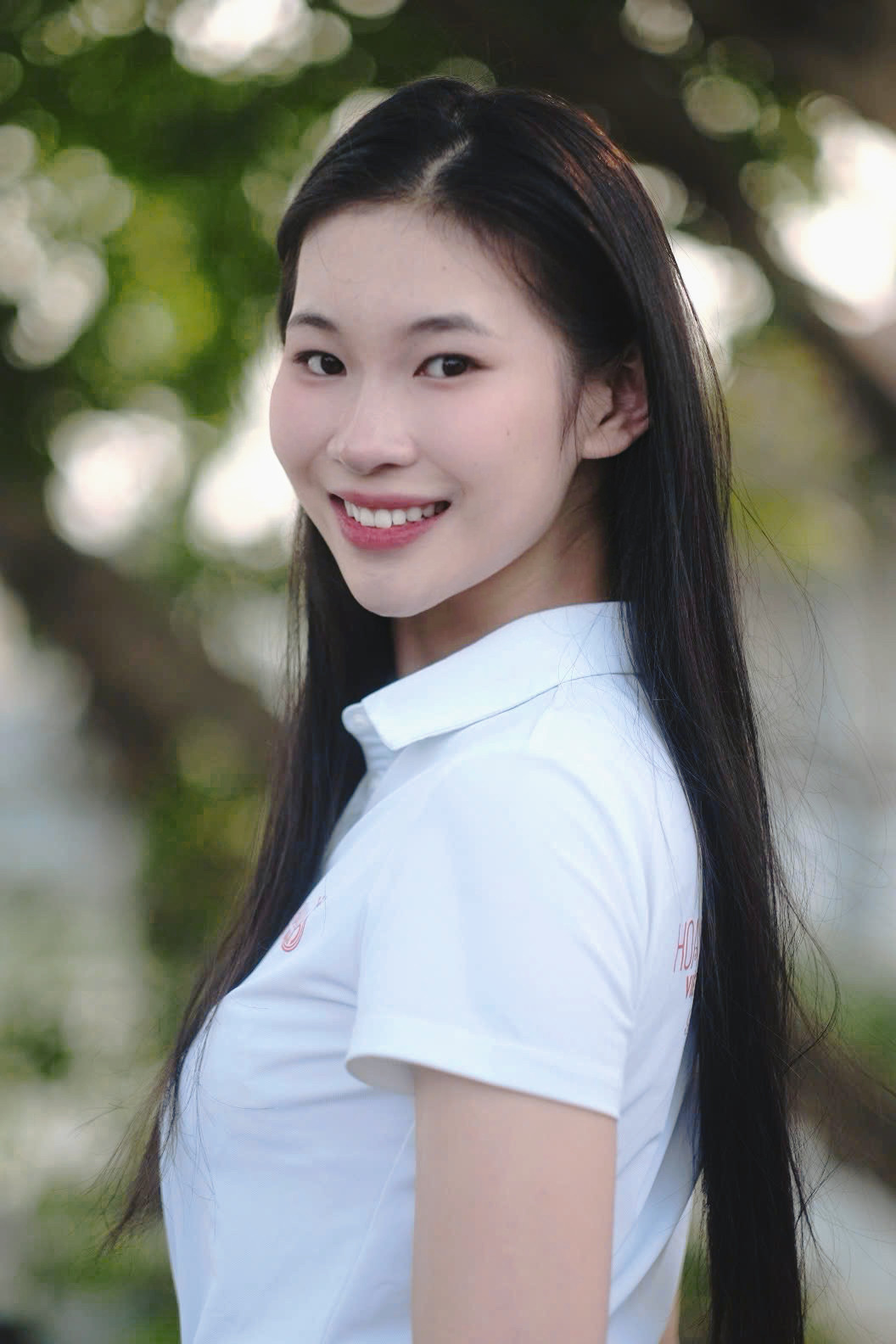 “Bác sĩ nhận xét rằng các chỉ số cơ thể của tôi thể hiện một lối sống lành mạnh và sự chăm sóc bản thân kỹ lưỡng, điều này càng khẳng định niềm tin của tôi vào tầm quan trọng của việc rèn luyện thể chất và duy trì sức khỏe”, cô nói.