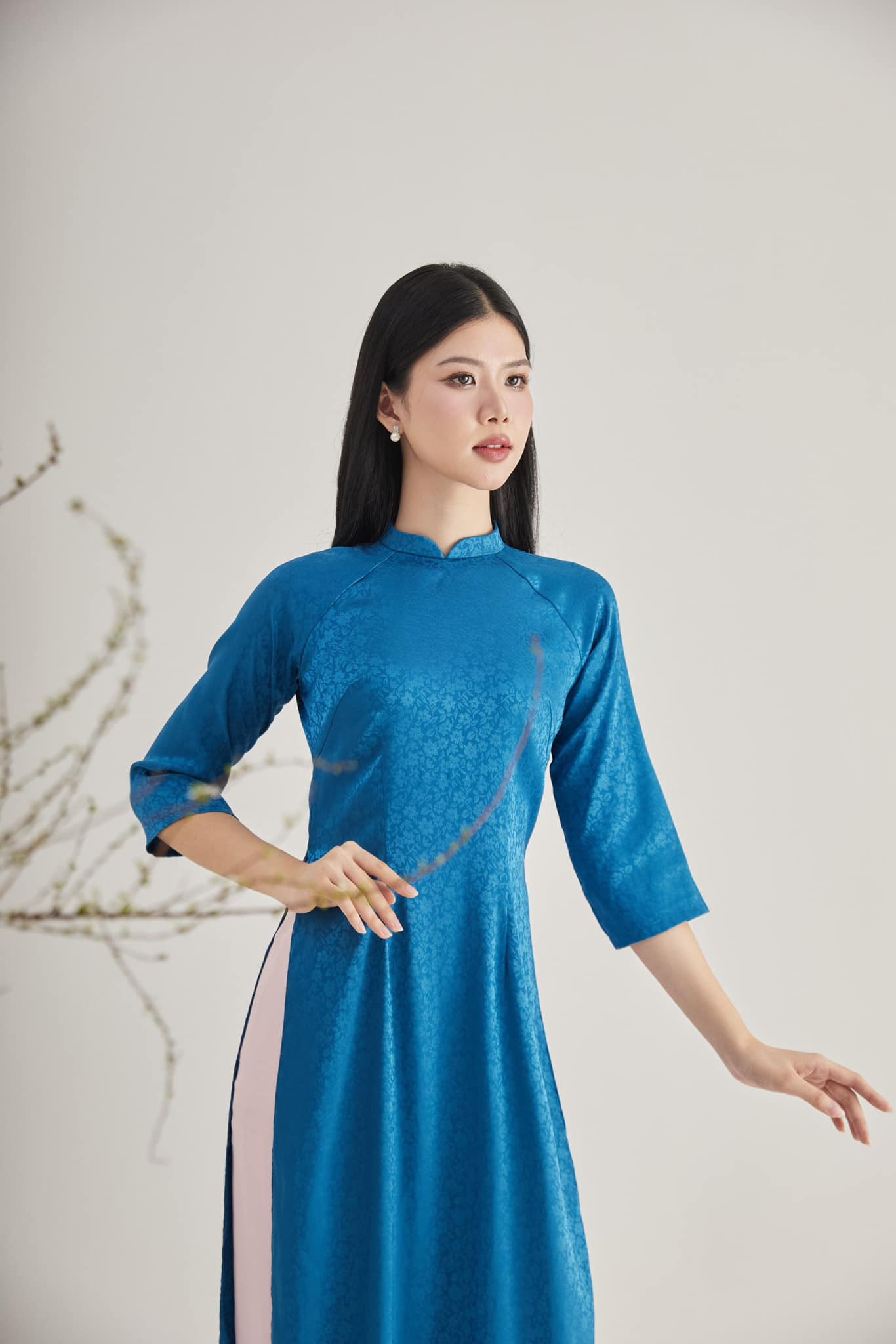 Linh Đan cho biết đã theo đuổi lối sống lành mạnh nhiều năm nay. Cô thường xuyên chia sẻ những video truyền cảm hứng về nấu nướng và luyện tập thể thao thông qua nền tảng mạng xã hội. Ở vòng nhân trắc học, cô được các bác sĩ khen răng đều và có nụ cười duyên.