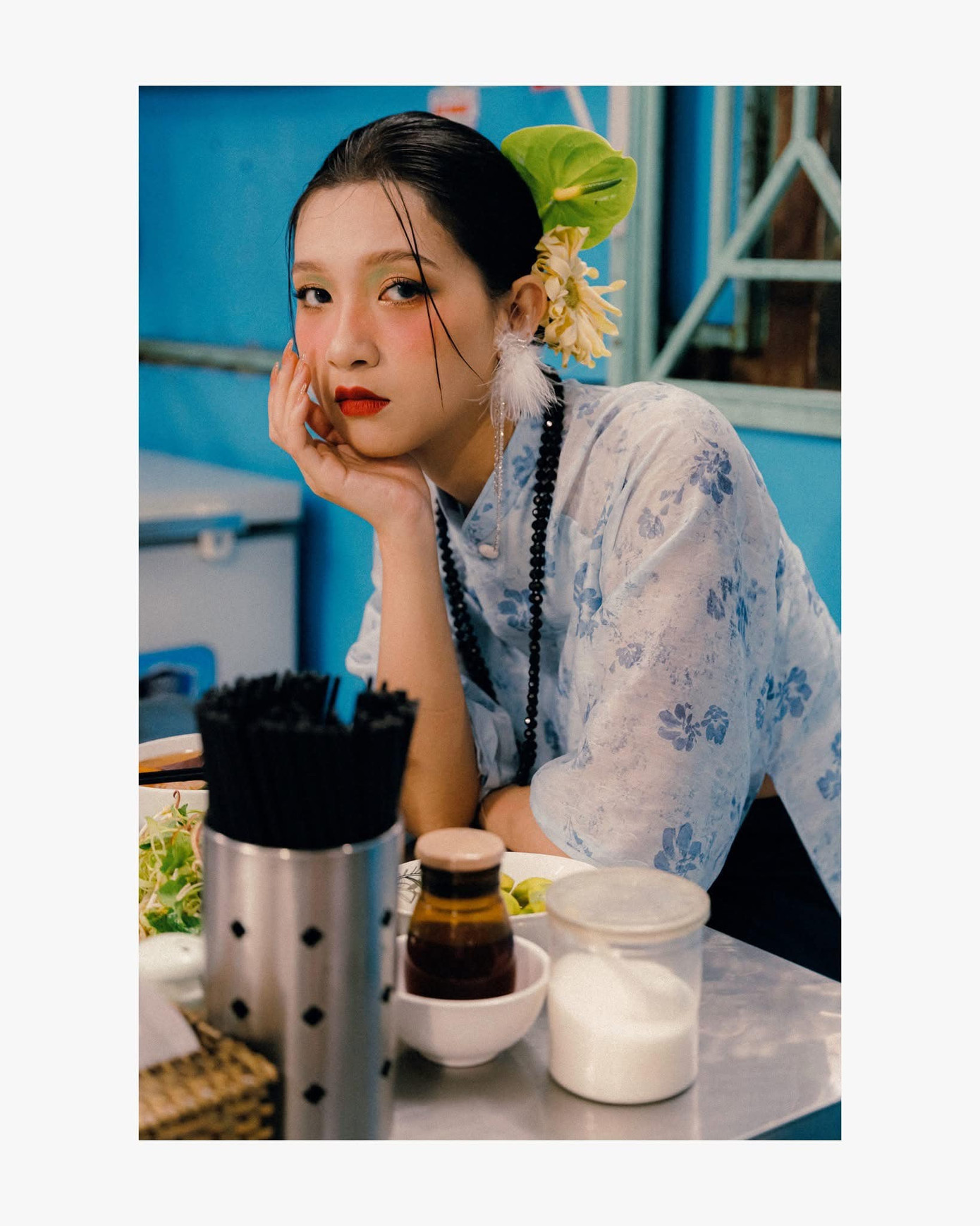 Vũ Yến cho biết sau khi đo nhân trắc học, chiều cao của cô giảm từ 1,71 m còn 1,7 m. “Dù vậy, tinh thần nhiệt huyết đến với cuộc thi của tôi vẫn không thay đổi”, cô nói.