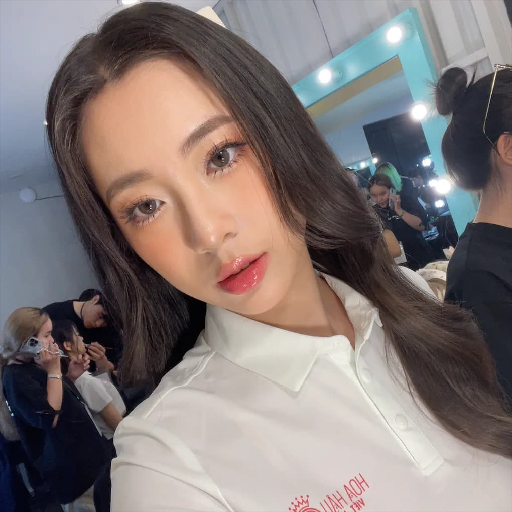 Phương Chi cho biết cô tham gia Hoa hậu Việt Nam 2024 vì muốn cho bản thân cơ hội bước ra khỏi vùng an toàn, có cơ hội thử sức những cái mới, cái hay, từ đó hiểu rằng bản thân đang thiếu sót gì để trở thành phiên bản tốt nhất của chính mình.