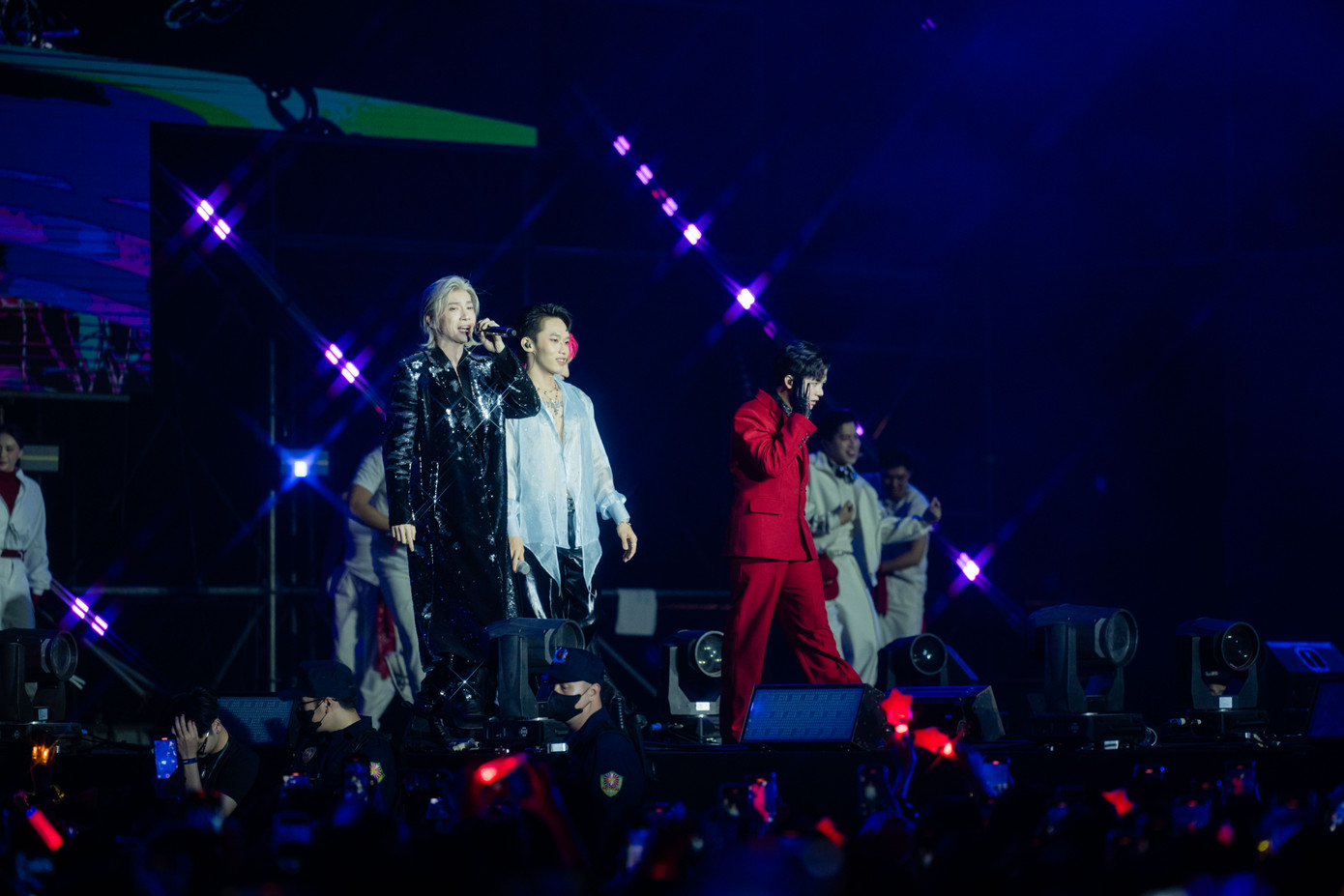 Gai concert day 2 quy tụ 7/8 anh tài của nhà Chín muồi (Thủ lĩnh ST Sơn Thạch, BB Trần, Bùi Công Nam, Liên Bình Phát, Thiên Minh, Kay Trần, Tăng Phúc, Neko Lê).