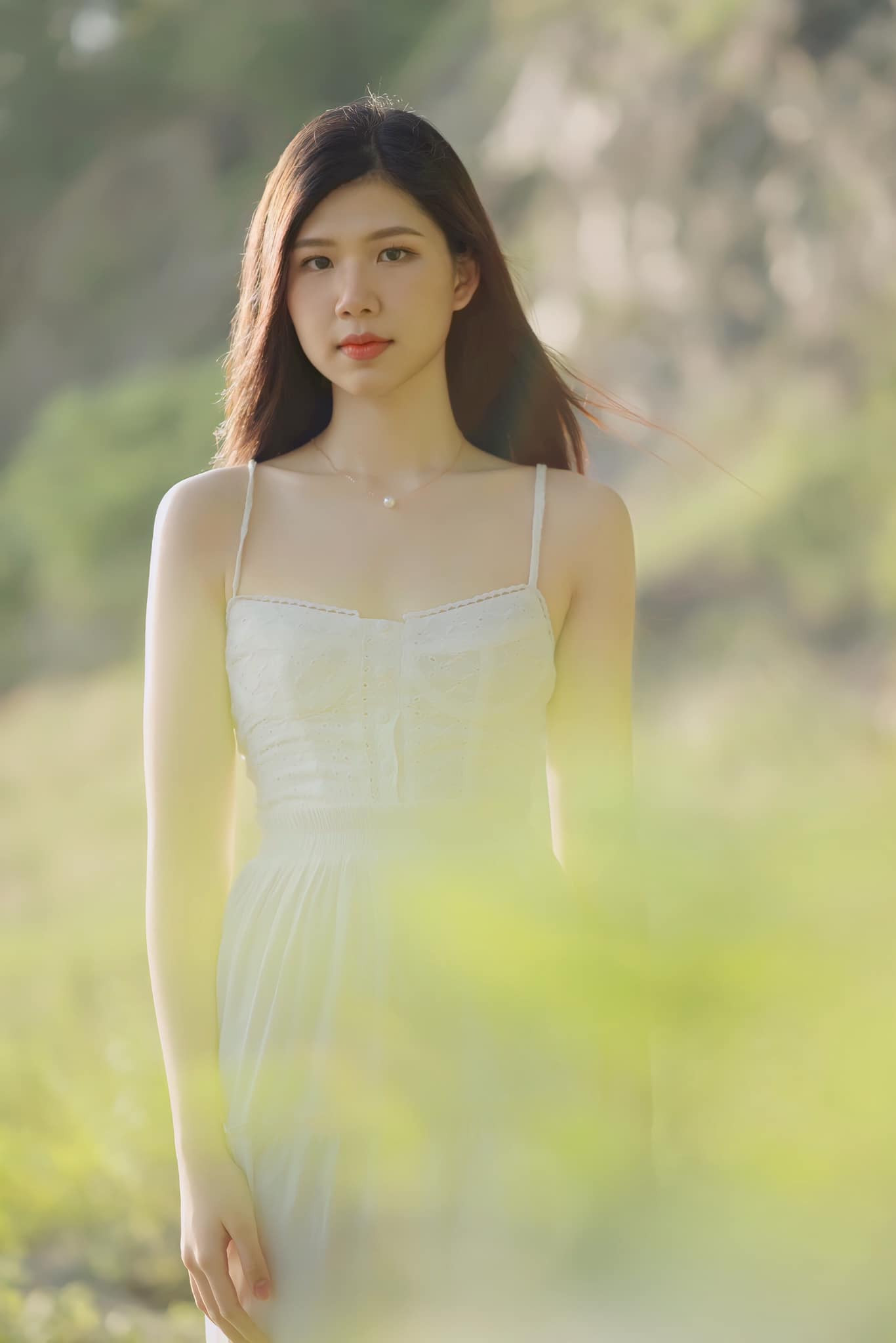 Linh Đan nói lý do lớn nhất khiến cô quyết định tham gia Hoa Hậu Việt Nam đó là cảm giác nhớ sân khấu. “Tôi từng may mắn được tỏa sáng ở trên sân khấu những năm học cấp 3, nhưng đã tạm gác lại niềm yêu thích nghệ thuật để theo đuổi con đường học vấn. Sau khi hoàn thành việc học và công tác ở một số doanh nghiệp trong và ngoài nước, tôi nhận ra bên trong mình vẫn còn nhiều lưu luyến với sân khấu. Chính vì vậy, tôi quyết định cho bản thân thêm một cơ hội để được sống hết mình với nhiệt huyết tuổi trẻ”, cô nói.