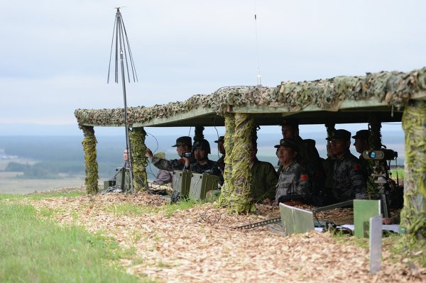 Trung Quốc trong thời gian qua đã mua khá nhiều vũ khí của Nga. Ước tính chi phi mà Trung Quốc bỏ ra mua từ Nga đạt gần đến hàng nghìn tỷ USD
