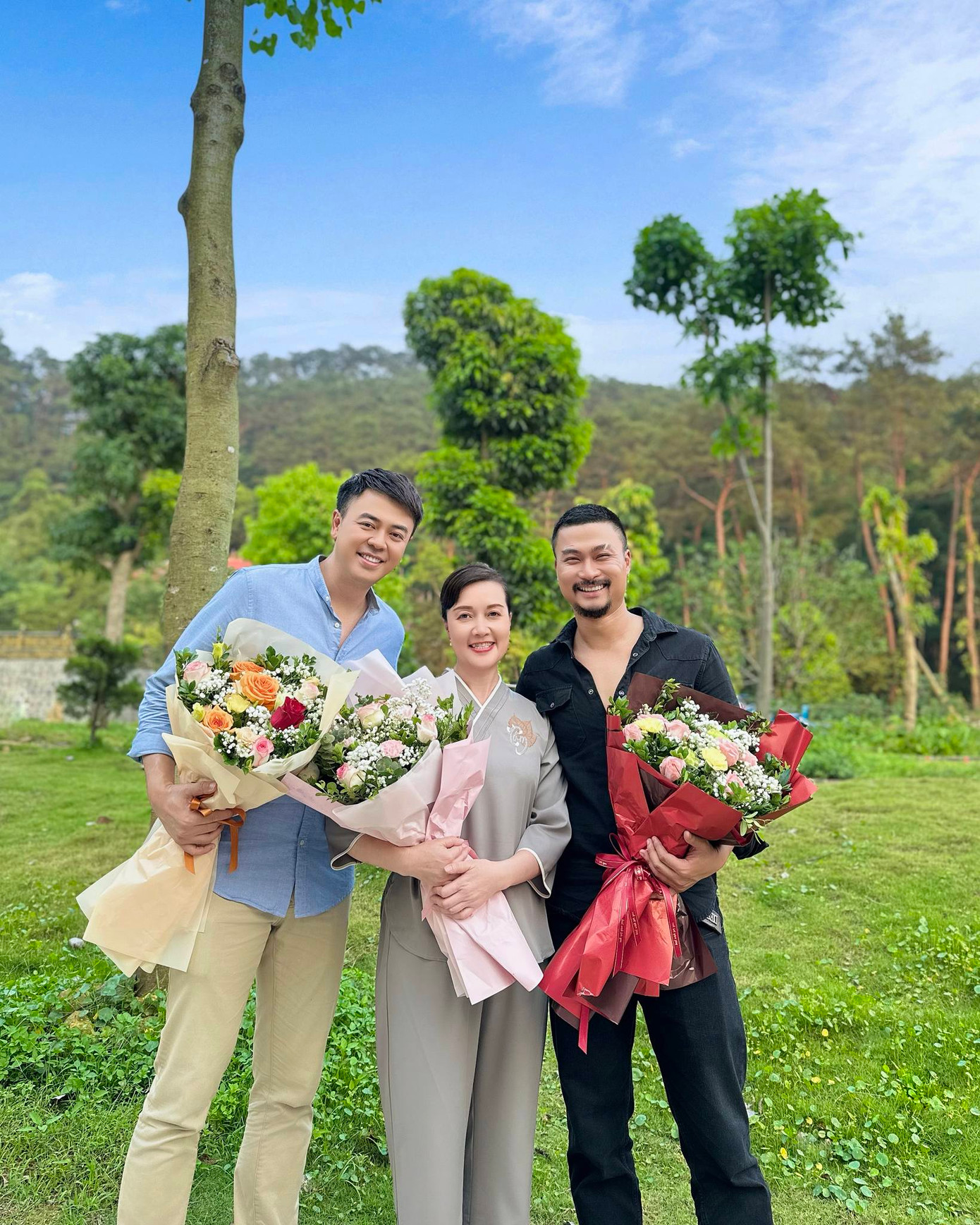 Cái kết phim Người một nhà được đánh giá viên mãn, nhân văn.