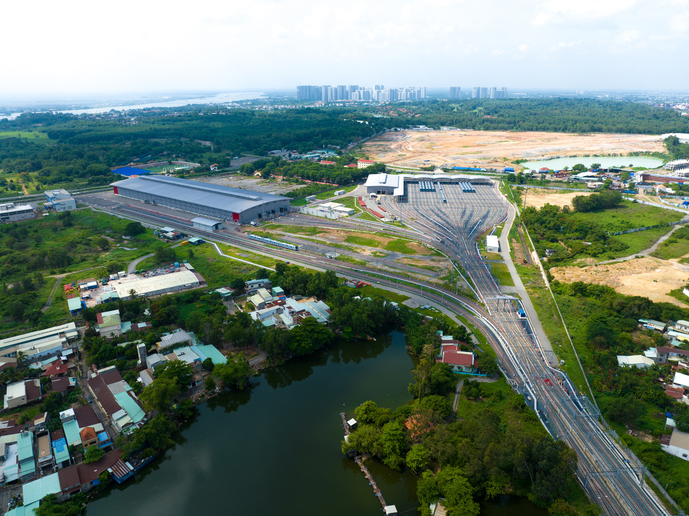 Đây là 1 trong 10 depot theo quy hoạch phát triển đường sắt đô thị TP.HCM được xây dựng phục vụ cho công tác khai thác, vận hành cho các tuyến đường sắt đô thị với tổng diện tích khoảng 222 ha.