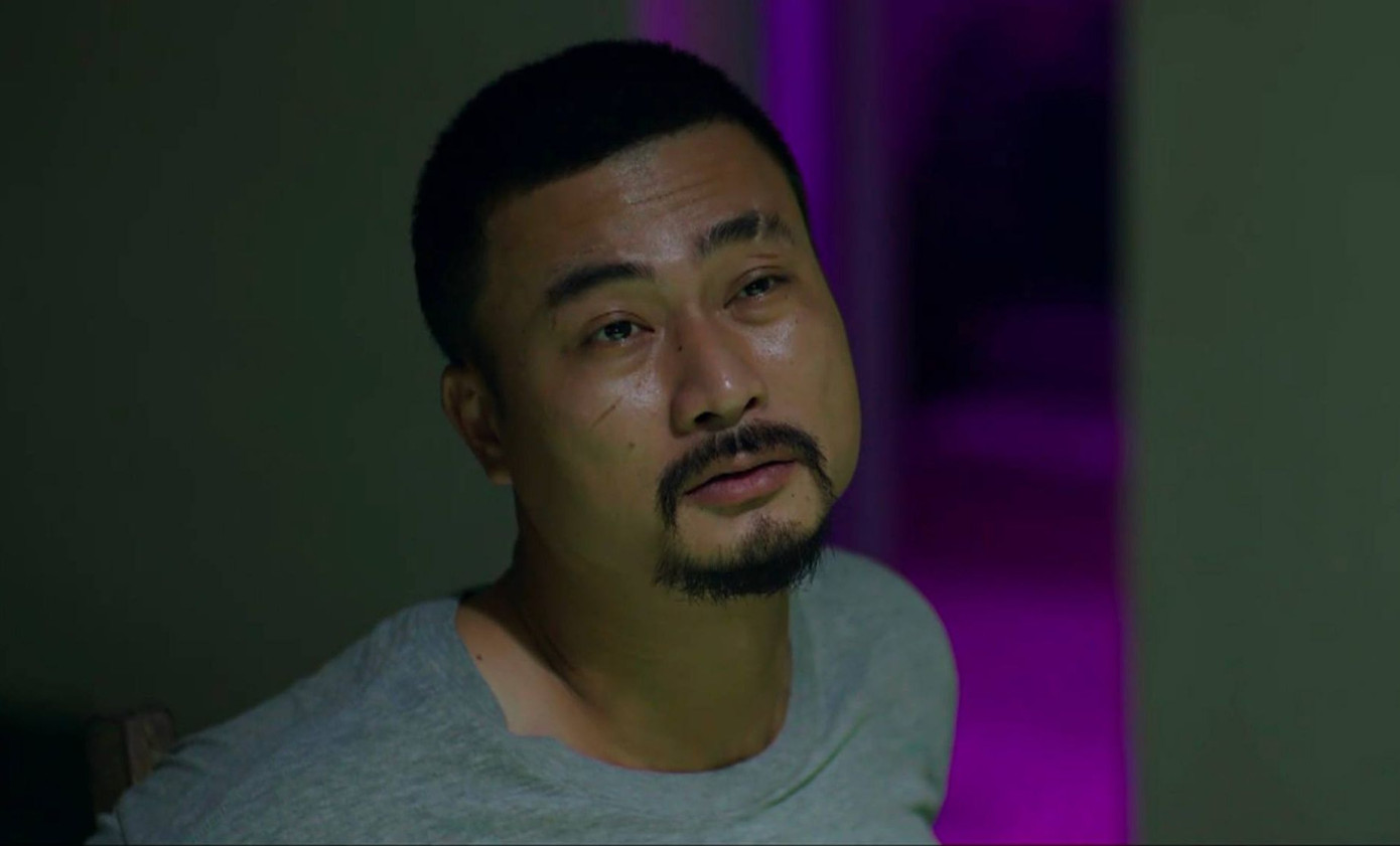 Tạo hình nhân vật Trí do Duy Hưng thủ vai. Tạo hình nhân vật Trí do Duy Hưng thủ vai.