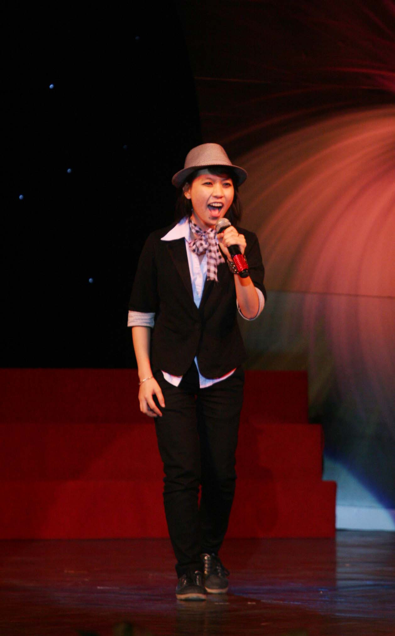 Trẻ trung và sôi nổi với 