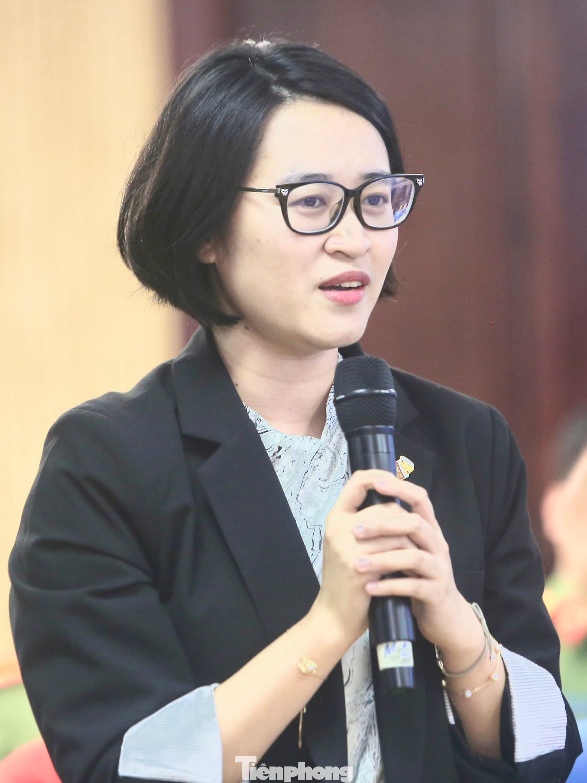 Xuyên suốt Diễn đàn, Ban Bí thư T.Ư Đoàn đã lắng nghe tâm tư, nguyện vọng; giải đáp thắc mắc; tiếp thu những đề xuất, kiến nghị, hiến kế của đoàn viên, thanh niên, thiếu nhi trong và ngoài nước. Trên cơ sở đó trao đổi, định hướng, dẫn dắt, thông tin những giải pháp của tổ chức Đoàn đã được xác lập trong Nghị quyết Đại hội Đoàn toàn quốc lần thứ XII nhằm thực hiện 2 quan điểm nhất quán của tổ chức Đoàn là phát huy sức trẻ và đồng hành với thanh thiếu nhi trên mọi phương diện. Xuyên suốt Diễn đàn, Ban Bí thư T.Ư Đoàn đã lắng nghe tâm tư, nguyện vọng; giải đáp thắc mắc; tiếp thu những đề xuất, kiến nghị, hiến kế của đoàn viên, thanh niên, thiếu nhi trong và ngoài nước. Trên cơ sở đó trao đổi, định hướng, dẫn dắt, thông tin những giải pháp của tổ chức Đoàn đã được xác lập trong Nghị quyết Đại hội Đoàn toàn quốc lần thứ XII nhằm thực hiện 2 quan điểm nhất quán của tổ chức Đoàn là phát huy sức trẻ và đồng hành với thanh thiếu nhi trên mọi phương diện.