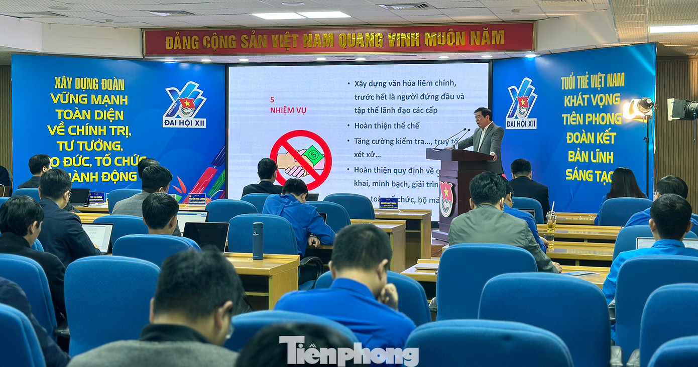 Nhiều nội dung và ý nghĩa quan trọng của cuốn sách đã được giới thiệu. Ảnh: Xuân Tùng