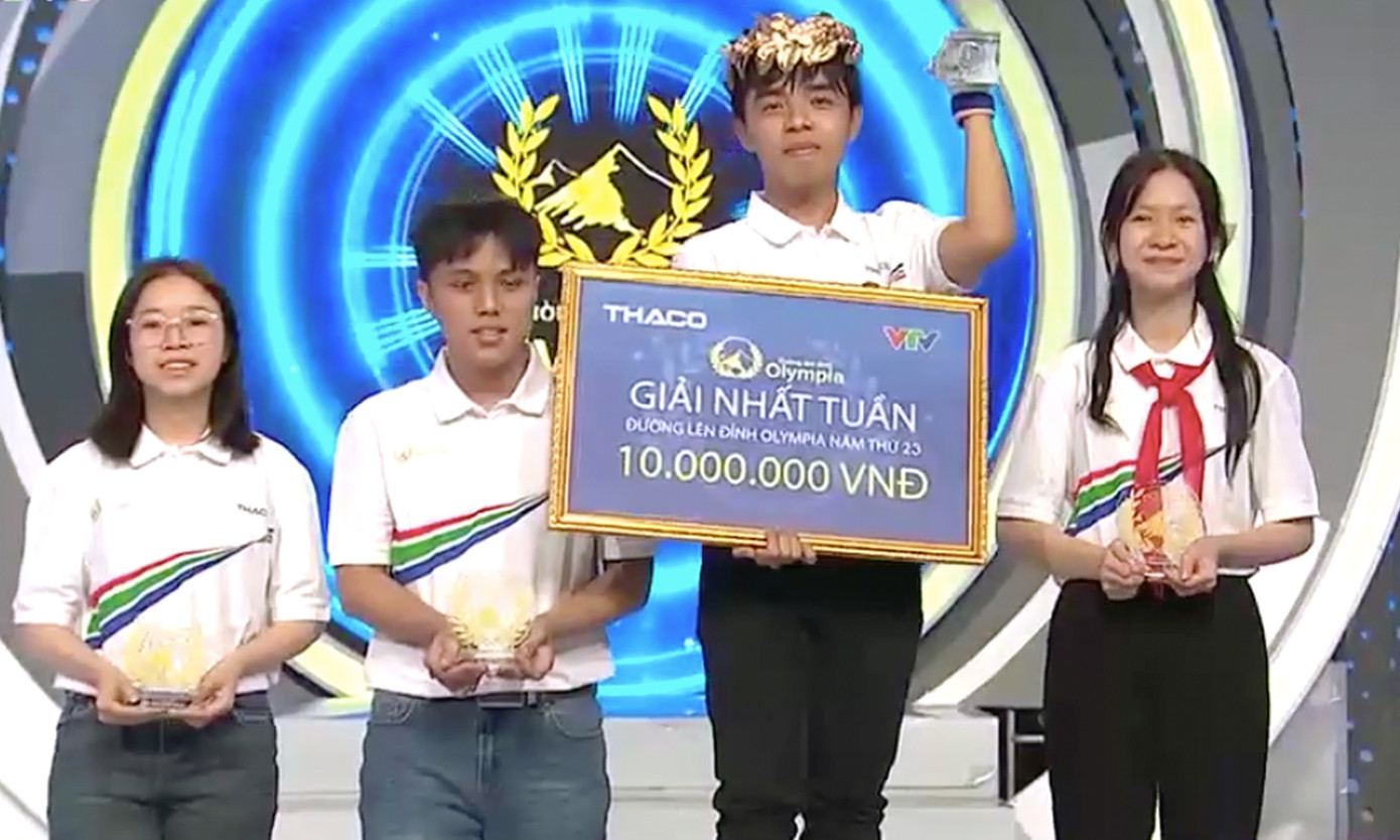 Nguyễn Trần Khôi Nguyên giành chiến thắng trận thi tuần. Nguyễn Trần Khôi Nguyên giành chiến thắng trận thi tuần.