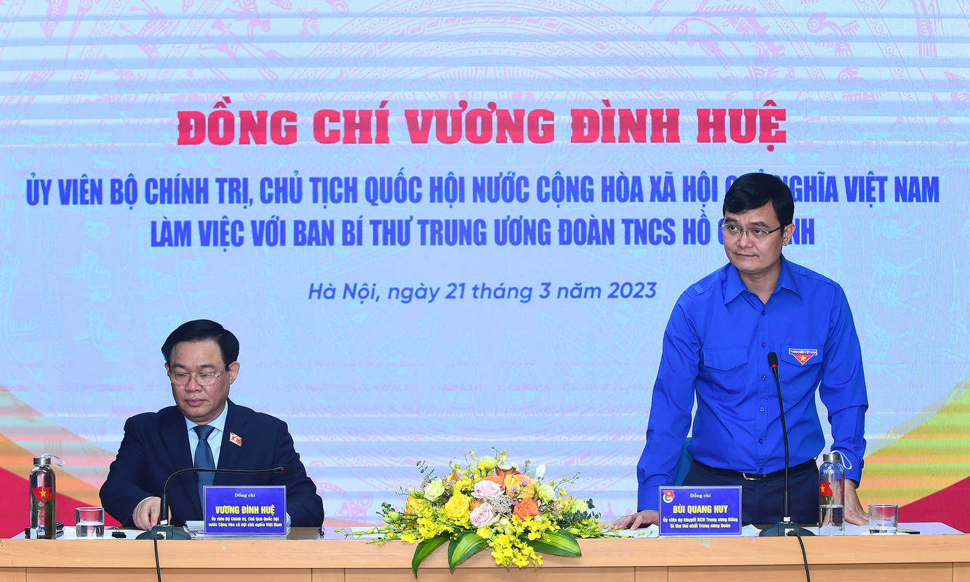 Bí thư thứ nhất T.Ư Đoàn Bùi Quang Huy phát biểu tiếp thu ý kiến chỉ đạo của Chủ tịch Quốc hội. Ảnh: Xuân Tùng Bí thư thứ nhất T.Ư Đoàn Bùi Quang Huy phát biểu tiếp thu ý kiến chỉ đạo của Chủ tịch Quốc hội. Ảnh: Xuân Tùng