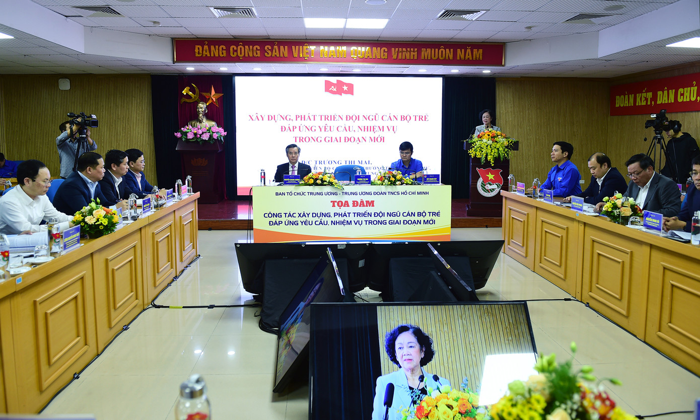 Quang cảnh tọa đàm “Xây dựng, phát triển đội ngũ cán bộ trẻ đáp ứng yêu cầu giai đoạn mới”. Ảnh: Xuân Tùng