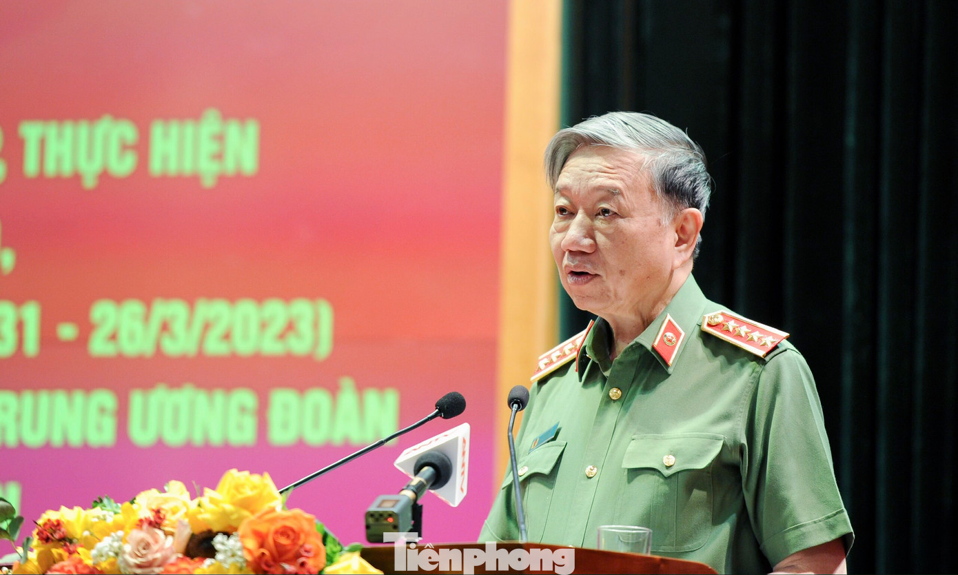 Bộ trưởng Bộ Công an Tô Lâm phát biểu tại chương trình. Ảnh: Lương Trường Bộ trưởng Bộ Công an Tô Lâm phát biểu tại chương trình. Ảnh: Lương Trường
