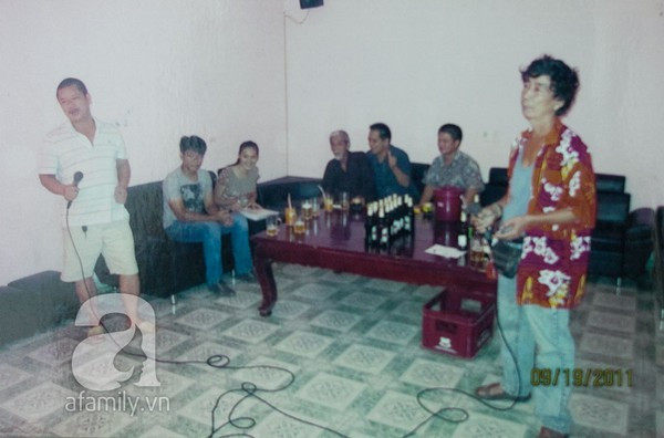 Nghệ sĩ Mai Ngọc Căn cùng nghệ sĩ Tuấn Dương trong một lần đi chơi cùng đoàn làm phim năm 2011. Nghệ sĩ Mai Ngọc Căn cùng nghệ sĩ Tuấn Dương trong một lần đi chơi cùng đoàn làm phim năm 2011