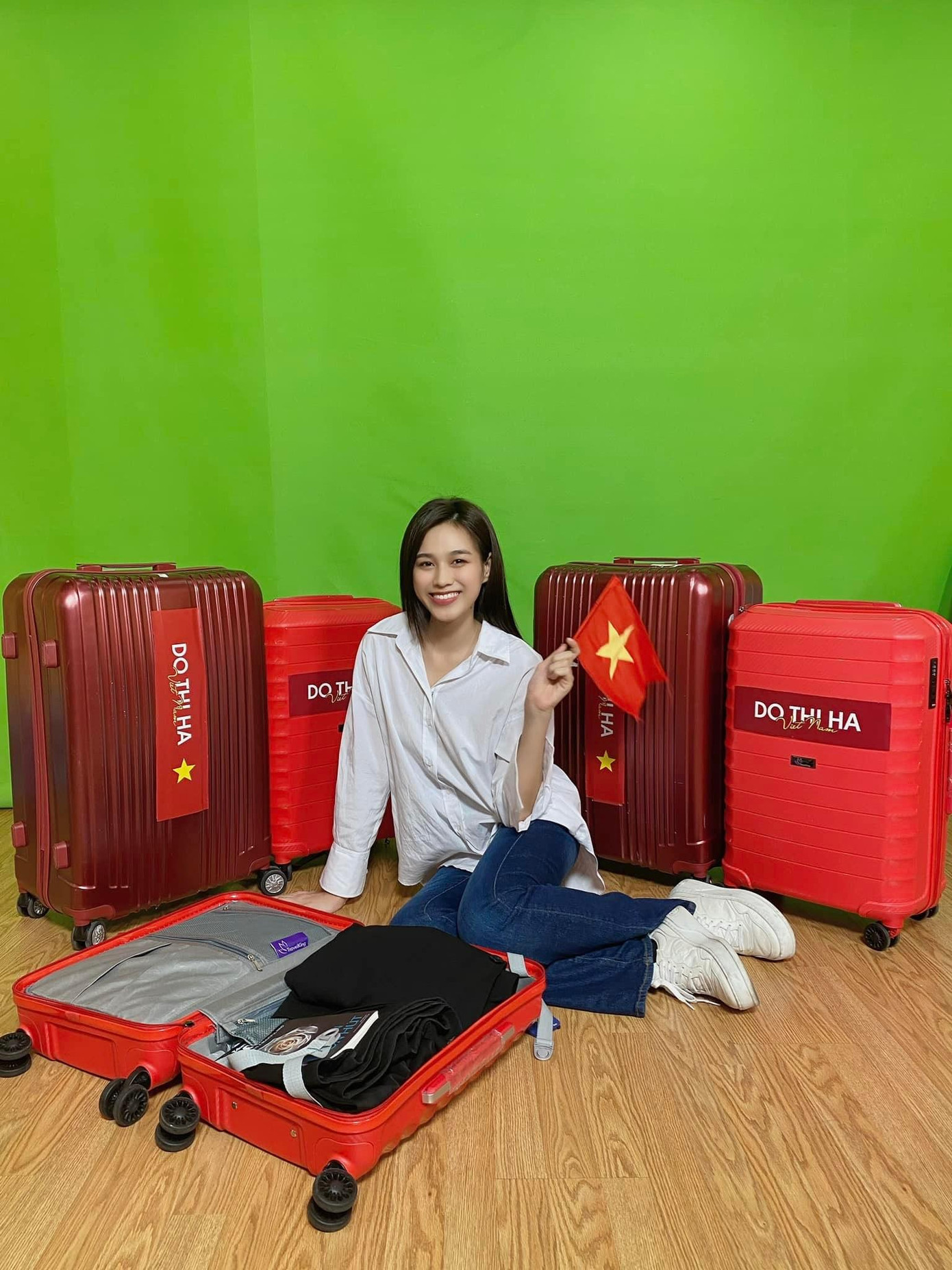 Với khả năng giao tiếp tiếng Anh ngày càng tiến bộ của mình, Đỗ Thị Hà chia sẻ sự tự tin khi bước vào phần thi này. Trước đó, cô cũng tiết lộ sẽ không dùng phiên dịch tiếng Anh trong phần thi ứng xử nếu có cơ hội lọt vào top 5 trong đêm chung kết.